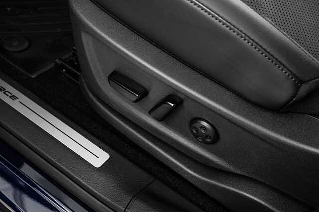 Nissan Ariya e4ORCE Evolve 87kWt 19 Pearl blue/black
