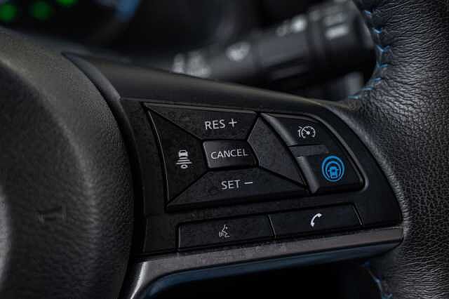 Nissan Leaf 39kWh N-Connecta