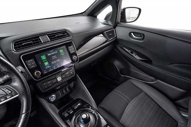 Nissan Leaf 39kWh N-Connecta