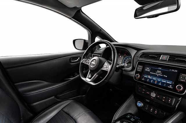 Nissan Leaf 39kWh N-Connecta