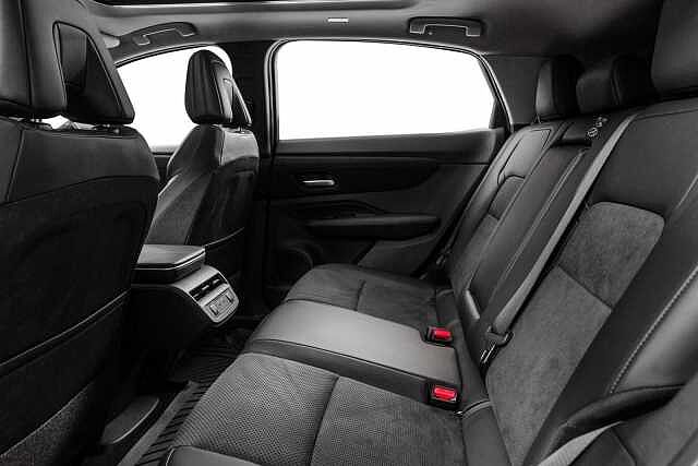 Nissan Ariya e4ORCE Evolve 87kWt 19 Ceramic
