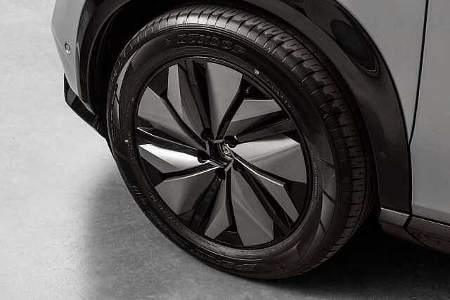Nissan Ariya e4ORCE Evolve 87kWt 19 Ceramic